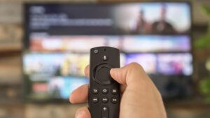 How to Use Voice-Controlled Virtual Assistants with Your TV