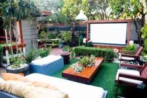 How To Build The Perfect Outdoor Home Cinema